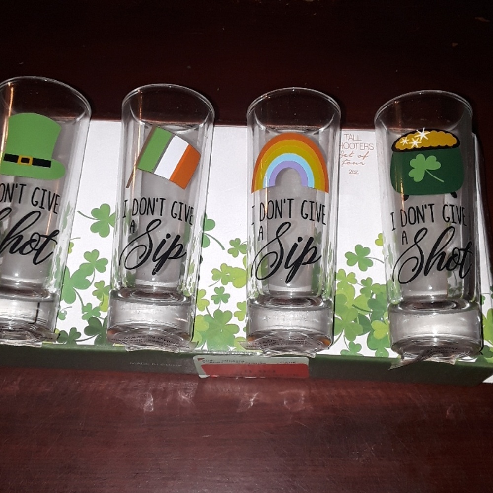 Set of 4 Irish Tall Shooter Glasses NEW